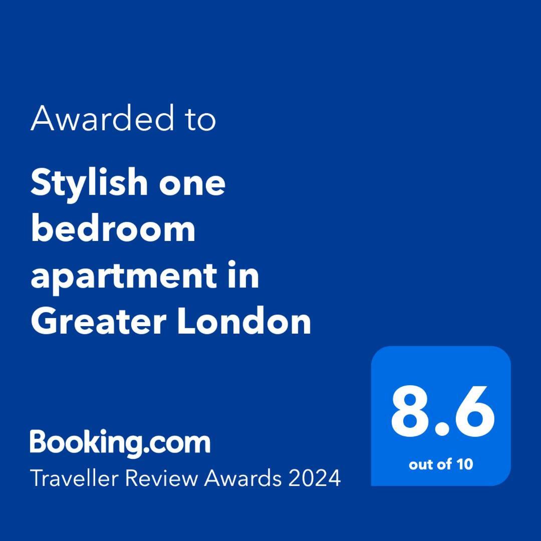 Stylish One Bedroom Apartment In Greater Лондон Экстерьер фото